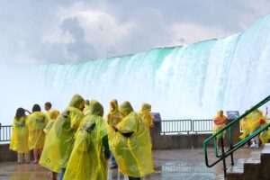 Niagara Falls Bus Tour Canada – Tourists Wearing Rain Ponchos